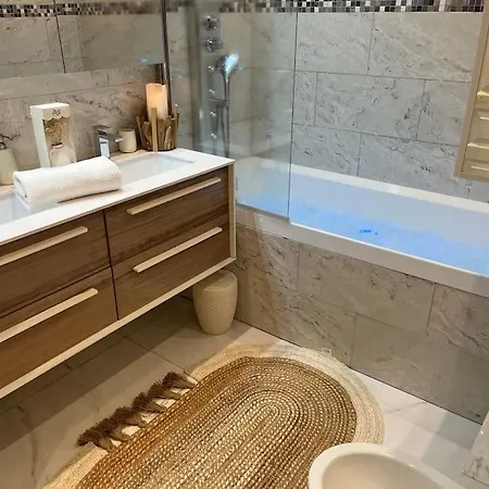 Luxe Et Calme A 7 Mns De Paris Apartment *