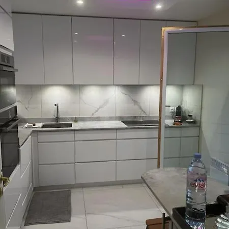 Luxe Et Calme A 7 Mns De Paris Apartment Courbevoie